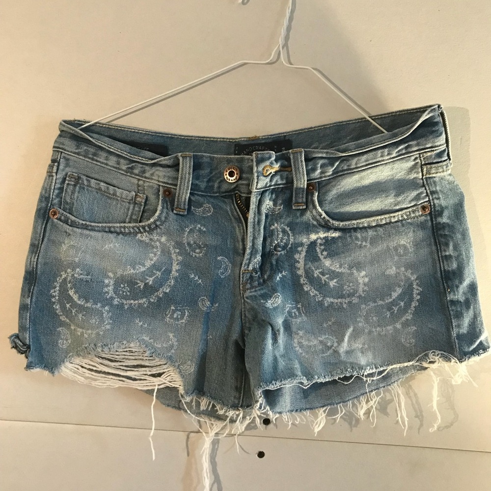 True religion distressed short