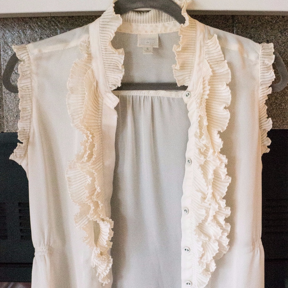 Converse one Star ruffle blouse