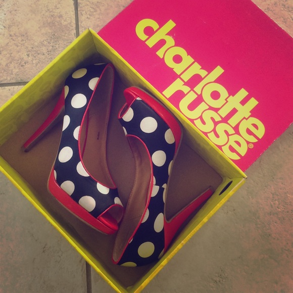 Adriane-Style Heels - Picture 1 of 5