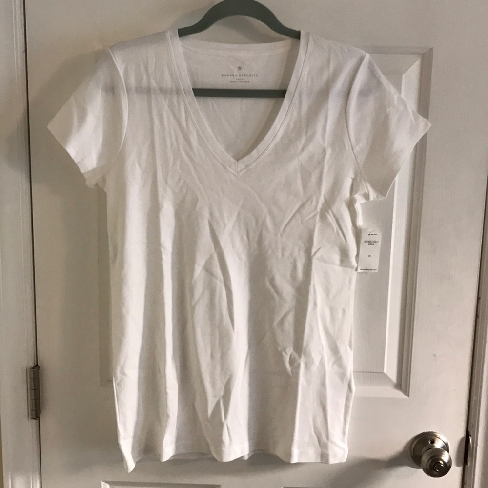 NWT Banana republic v-neck shirt