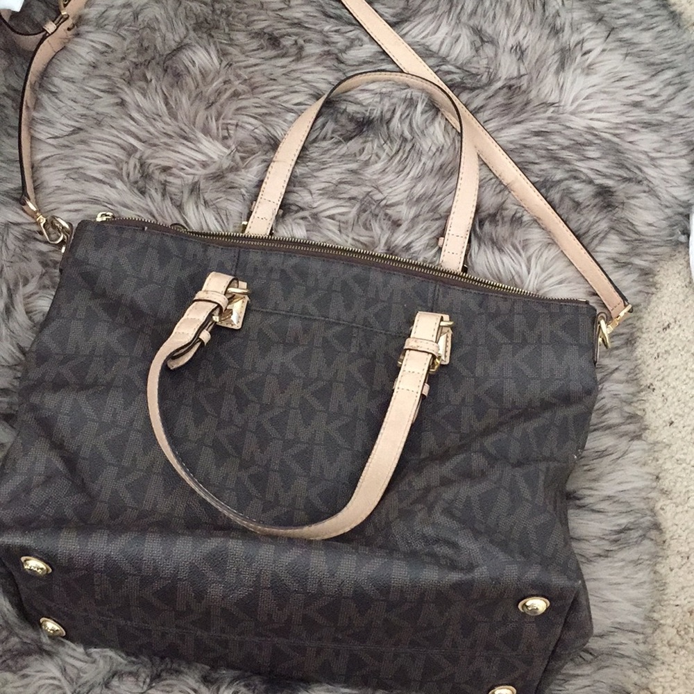 MK purse