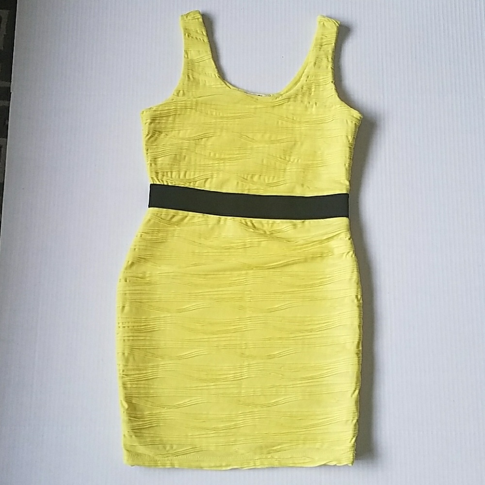 Yellow ruched mini dress with black band