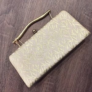 NWT Vintage 1967 Gold Clutch w/ Leaf Pattern