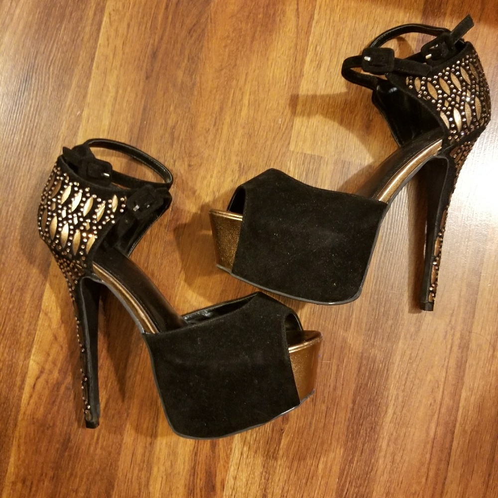 ShoeDazzle Scene Platform Heels
