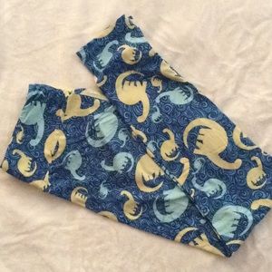 Blue Dino lularoe legging