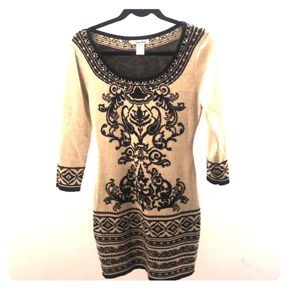 Black & Tan Design Sweater Dress