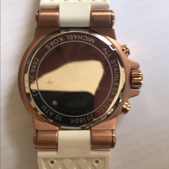 authentic watch Michael Cors in good condition..!! - Picture 2 of 6