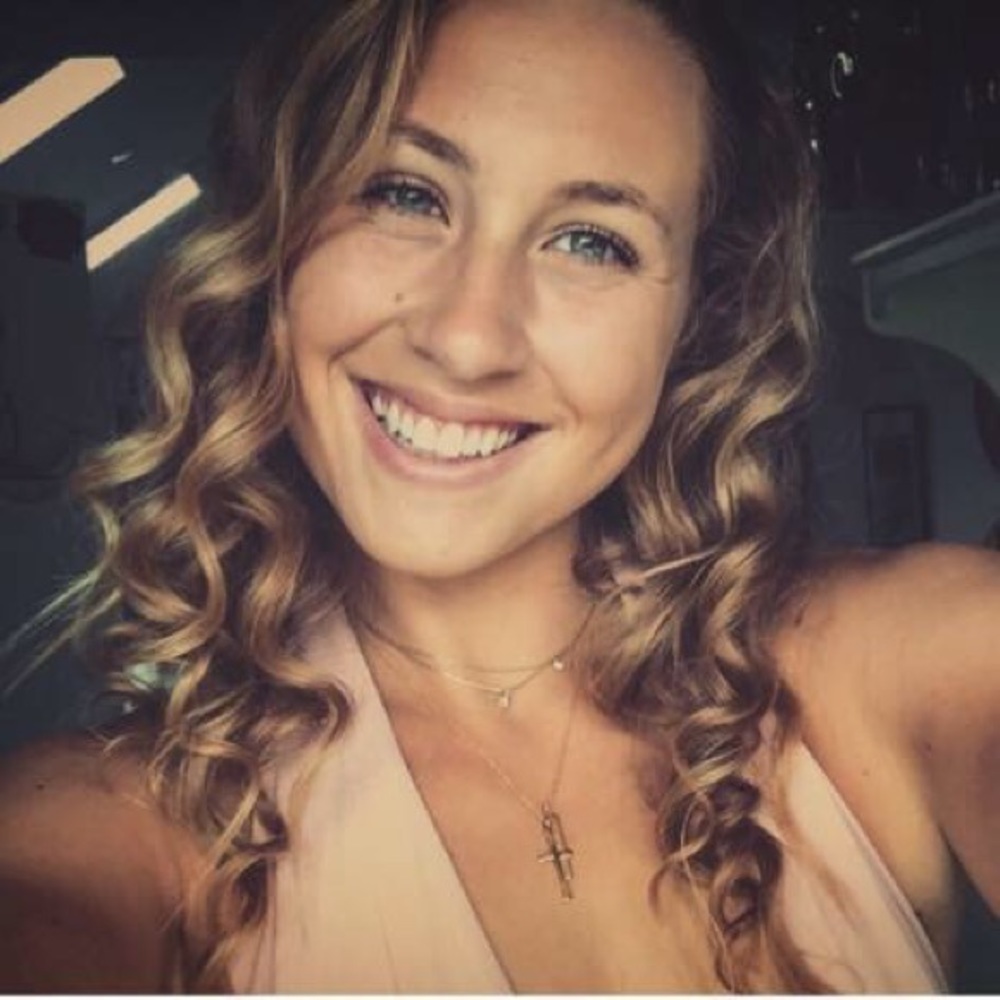 Meet your Posher, Arielle