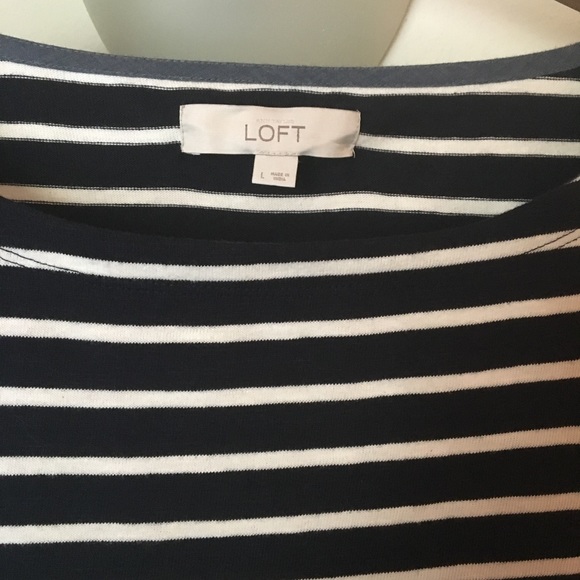 😍 Loft sweater! 😍 perfect fall basic - Picture 3 of 3