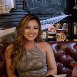 Meet your Posher, Corinne