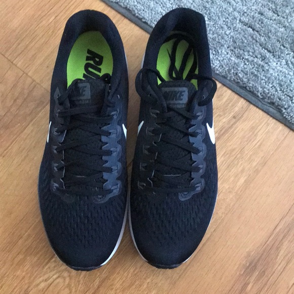 Nike Shoes - Nike running shoes, Nike zoom