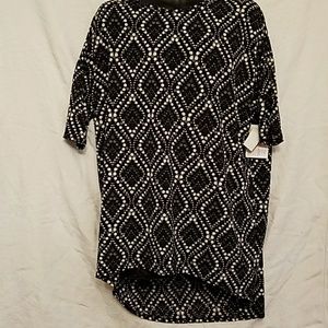 Lularoe Irma size large new with tags. Short sleev