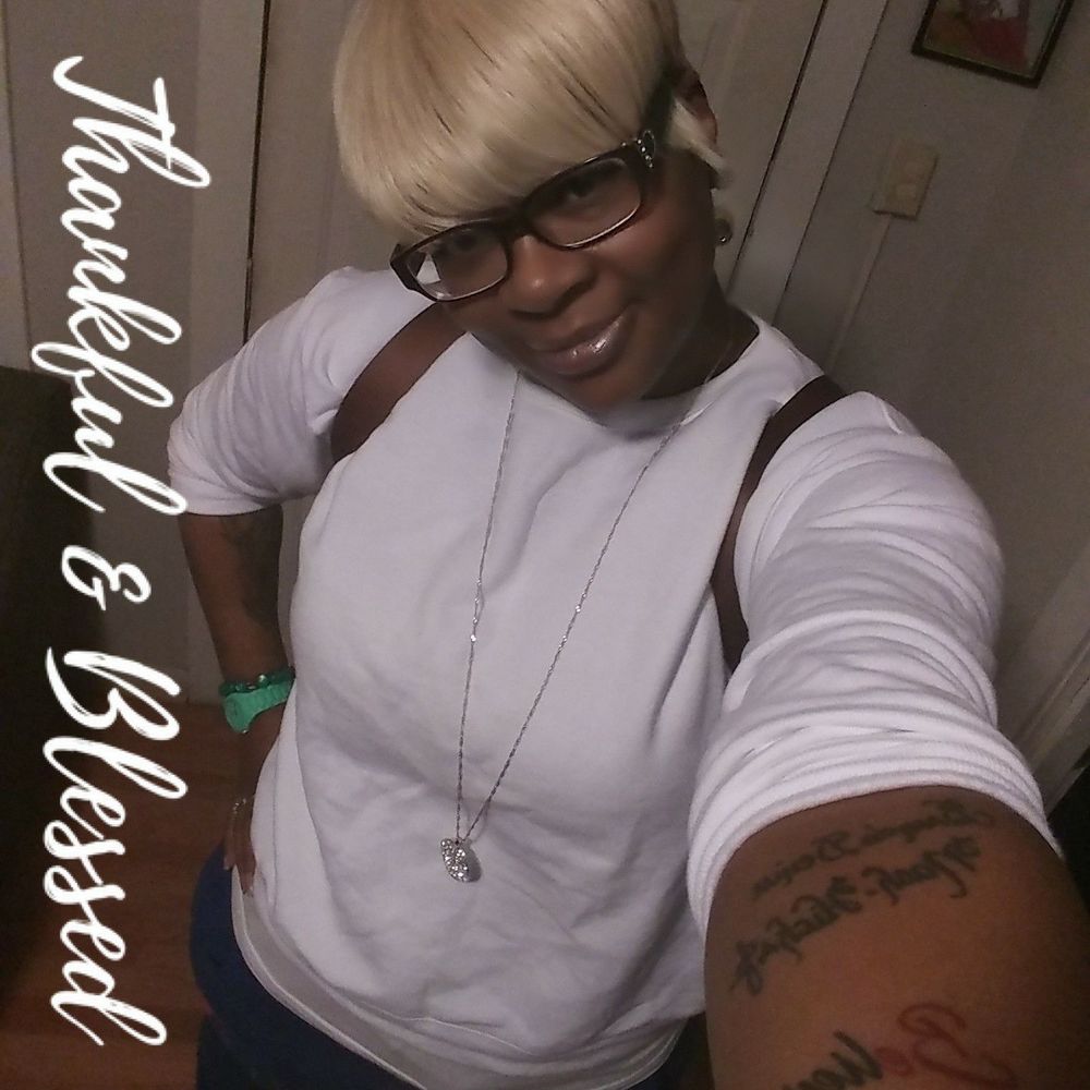 Meet your Posher, Niecey