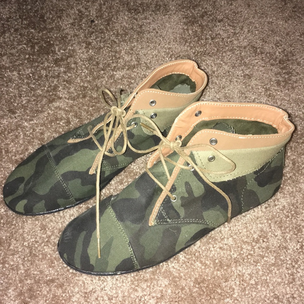 Camo shoes