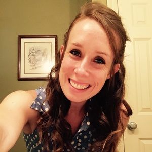 Meet your Posher, Lauren