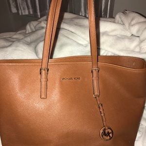 Michael kors Jet Set Travel Saffiano Leather Tote