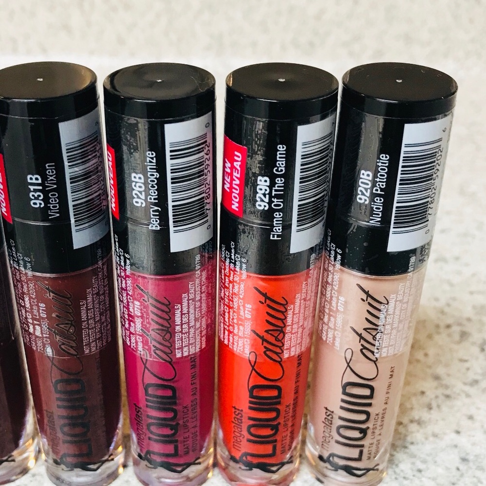 Wet n Wild Bundle Of 4 Megalast liquid catsuit