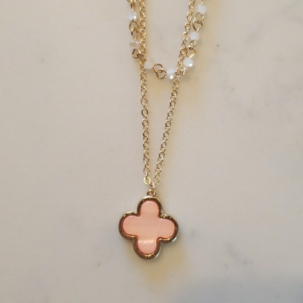 Peach quatrefoil double row necklace - Picture 2 of 3