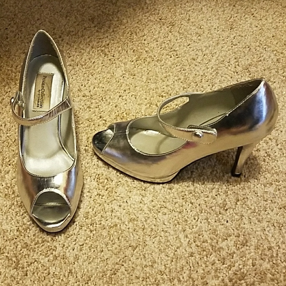 Size 7, silver open toe heels