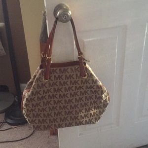 Michael Kors handbag/tote