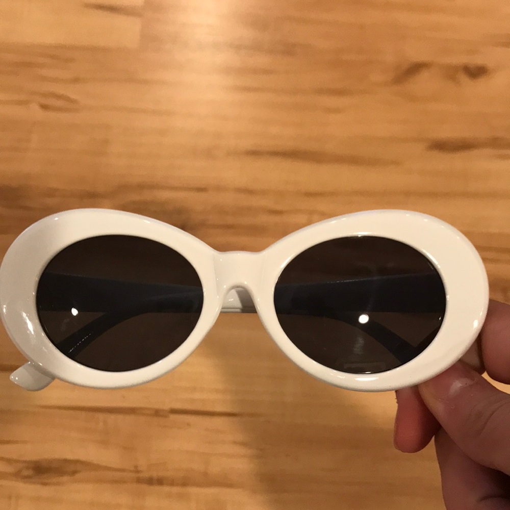 **BRAND NEW** Clout Goggles (Kurt Cobain Style)
