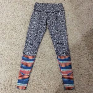 Onzie tribal print leggings