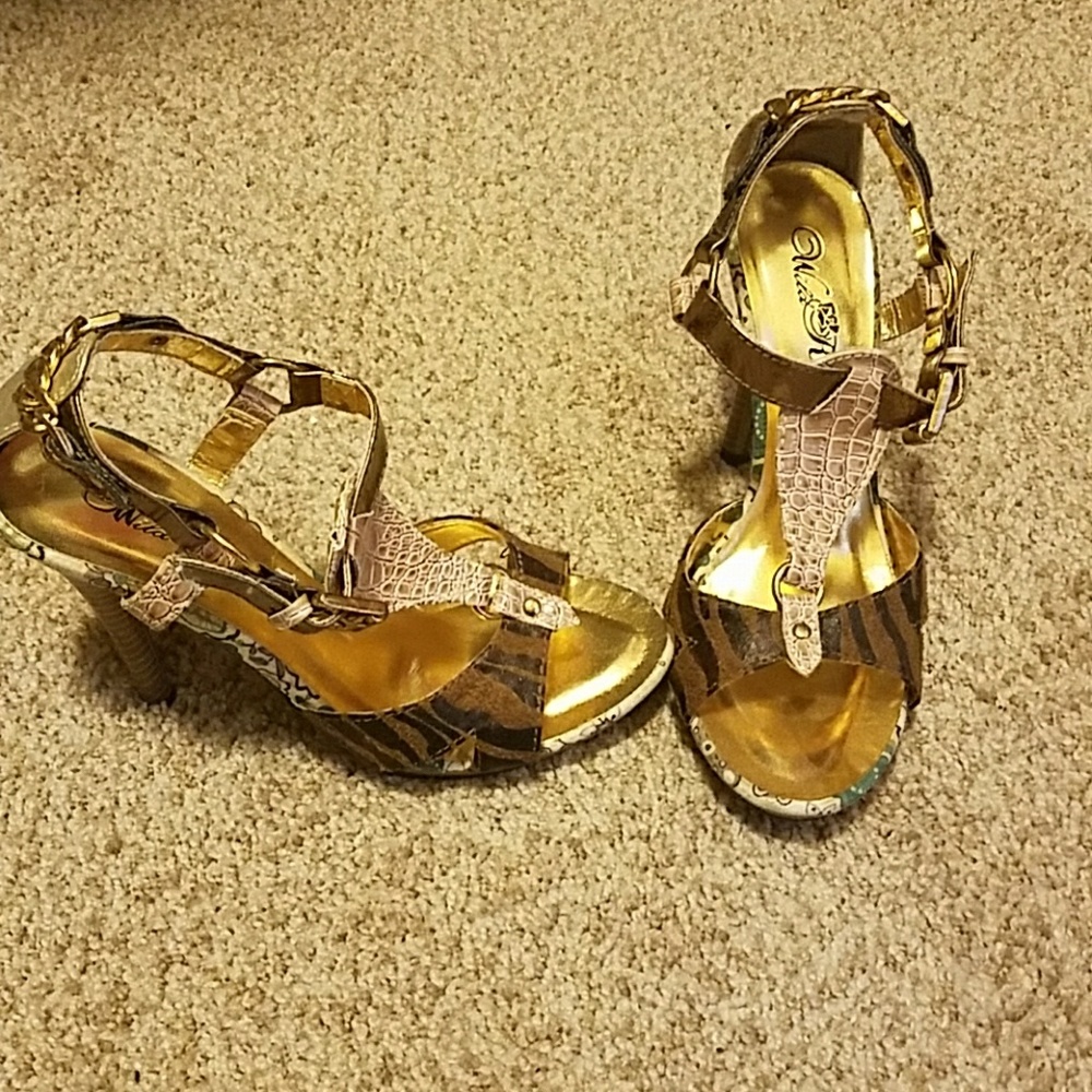 Size 7 Wild Rose open toe heels