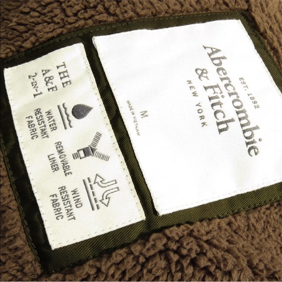 🚫 SOLD Abercrombie & Fitch 2 In 1 Nylon Jacket - Picture 4 of 7