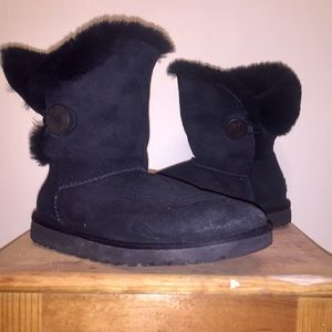 Black Bailey Button Uggs