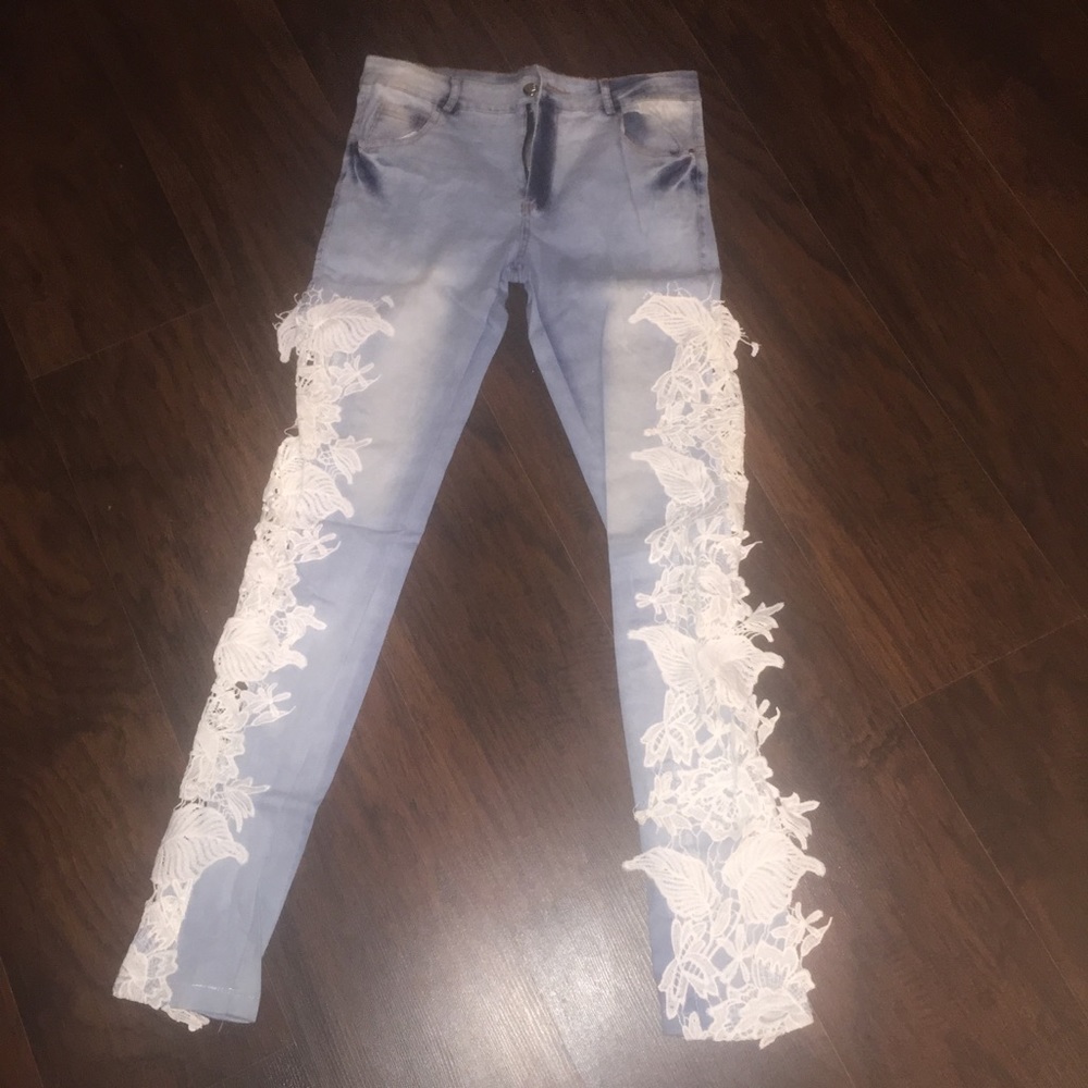 1 pair left! NWT acid washed lace skinny jeans - Picture 6 of 6