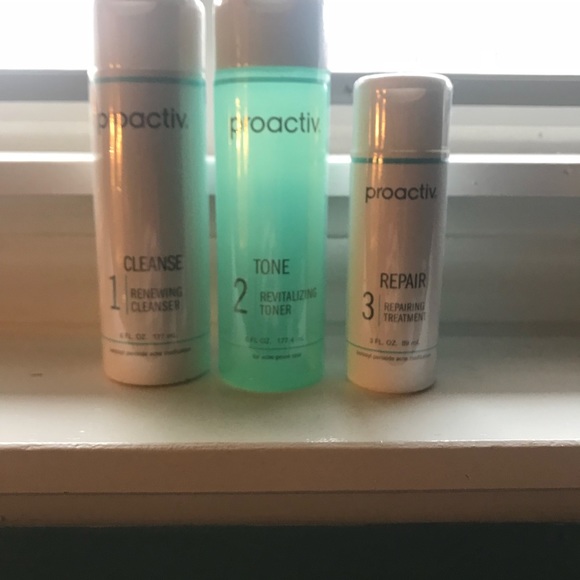 Proactiv Original Acne Treatment System - Picture 2 of 2