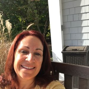 Meet your Posher, Beth