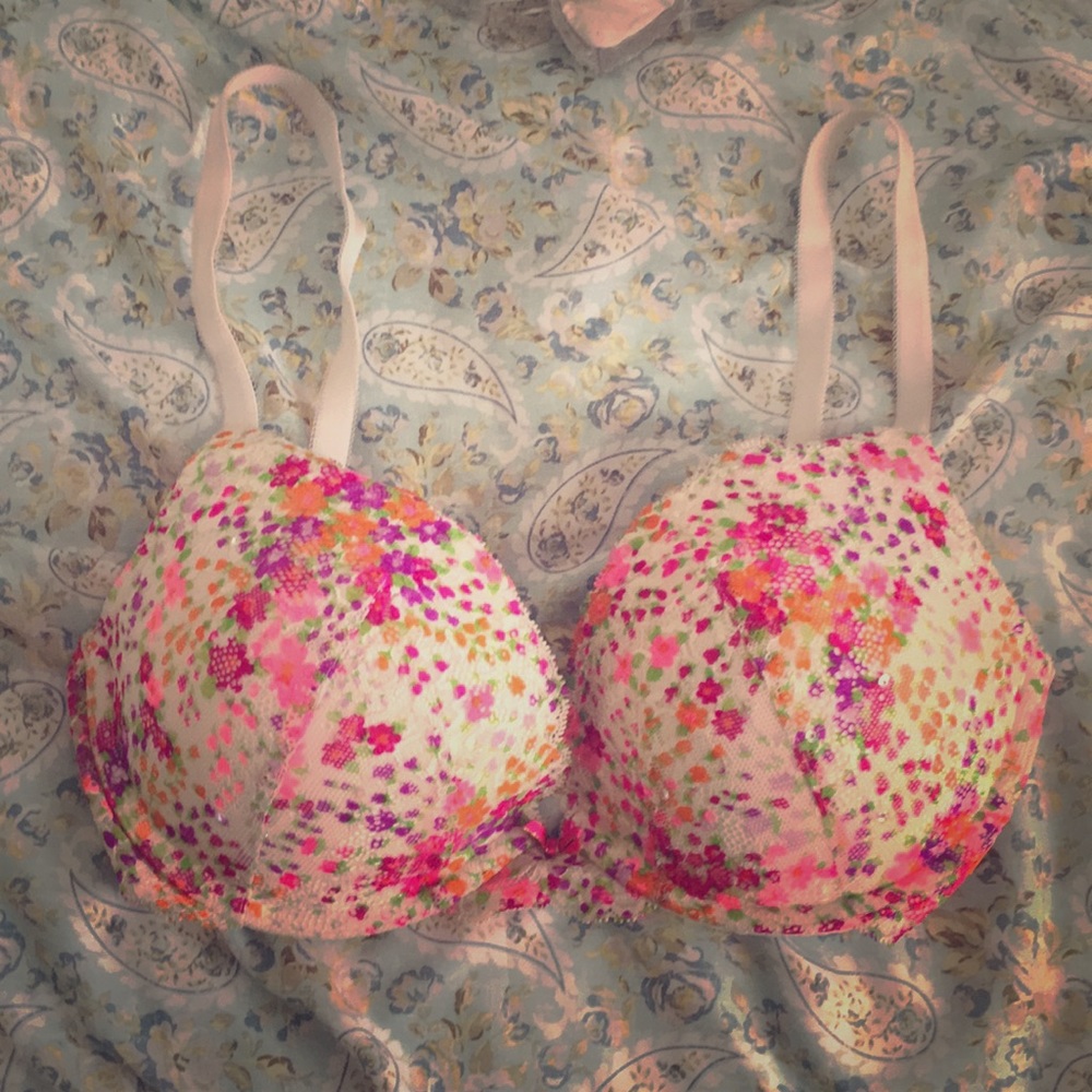 Victoria secret push up bra