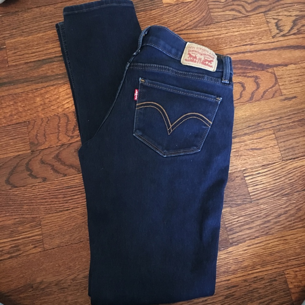 Levi's 524 skinny jeans