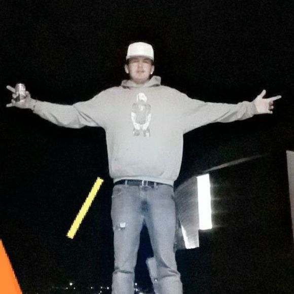 Meet your Posher, Austin - Picture 1 of 1