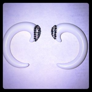 0g rhinestone acrylic pinchers