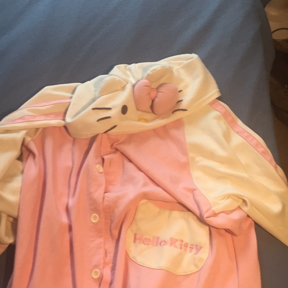 Hello Kitty Kigurumi