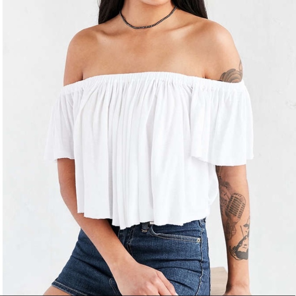 Urban outfitters tmd Lola off the shoulder top