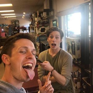 Meet your Posher, Carson