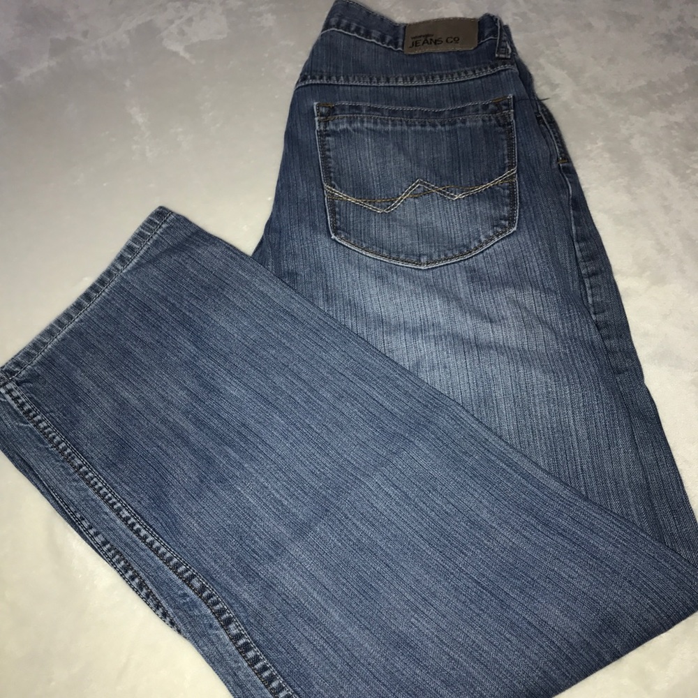 Men's wrangler straight leg relaxed jeans