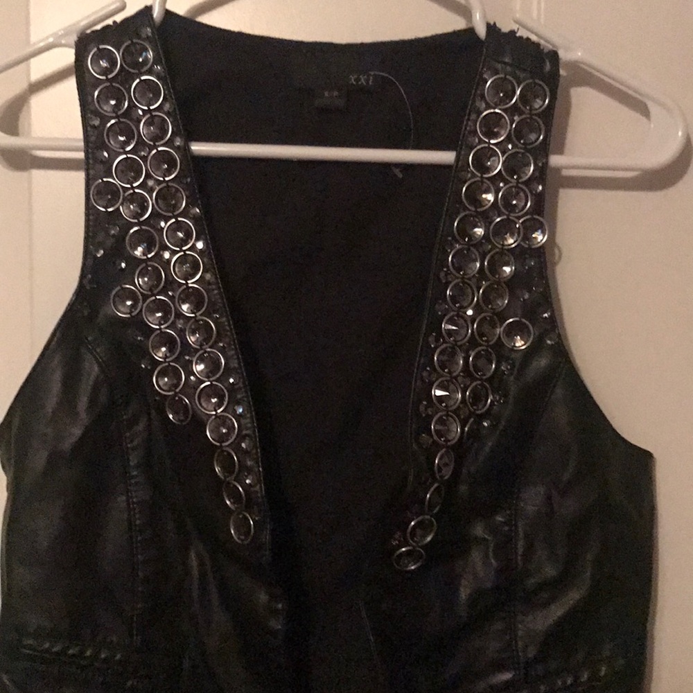 Black rocker vest