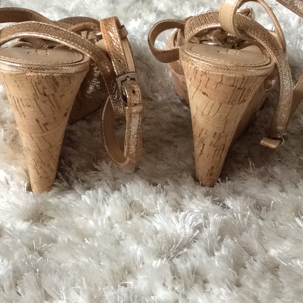 Sandals - Picture 4 of 4