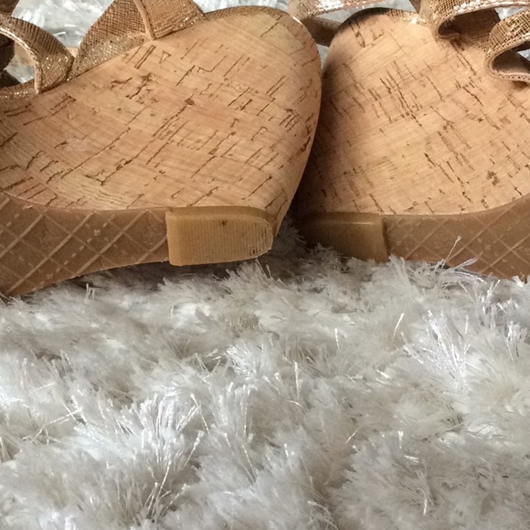 Sandals - Picture 2 of 4