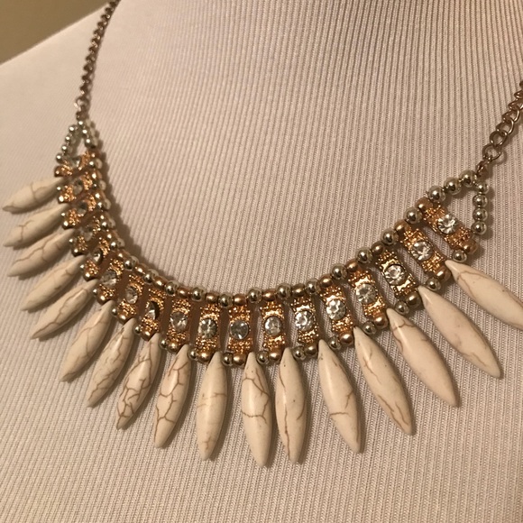 Boho chic necklace - Picture 1 of 3