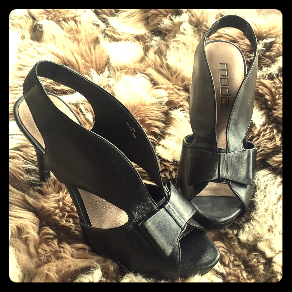 Open toe platform heels