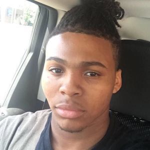 Meet your Posher, Javier