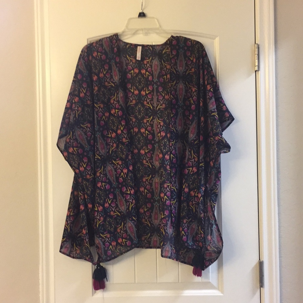 Purple/ pink kimono with side tassel detail