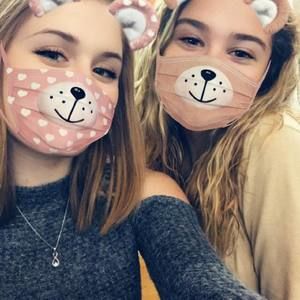 Meet your Posher, Nikki