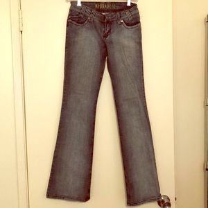 Hydraulic jeans