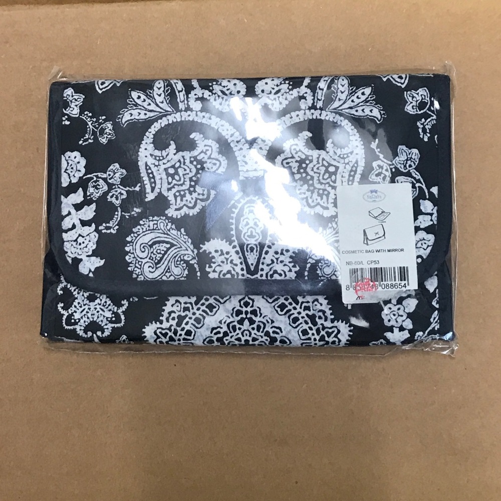 *Brand New* makeup pouch